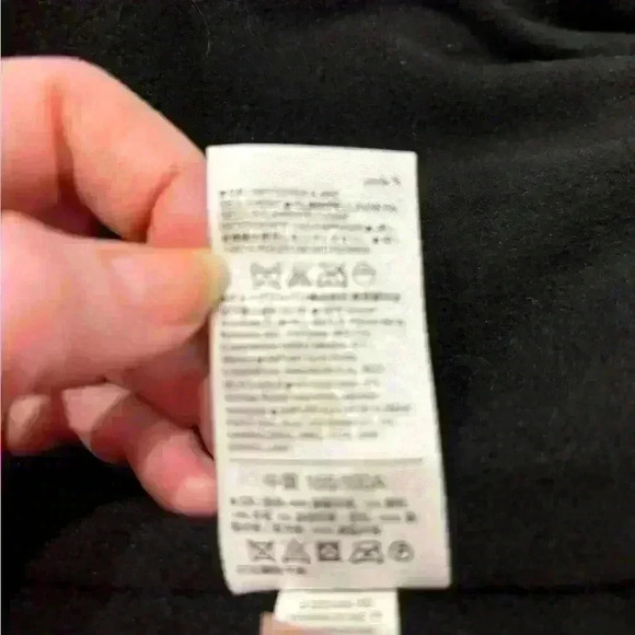 Grey Old Navy heavy vest in size Large. - Picture 5 of 5